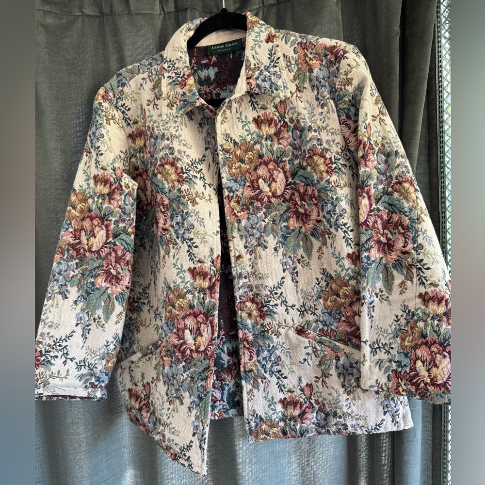 Floral Tapestry Women's Blazer